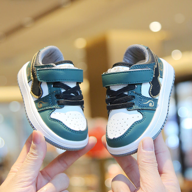 Tênis Infantil Moderno com Velcro